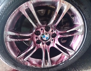 ホイール鉄粉落とし