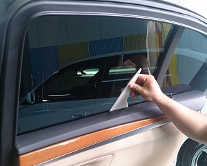 リア３ 面Ｕ Ｖ カット＆ 断熱フィルム